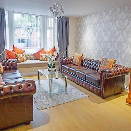 Scarborough Stays - Luxury Townhouse Ideal For Large Groups - Hot Tub Luaran gambar
